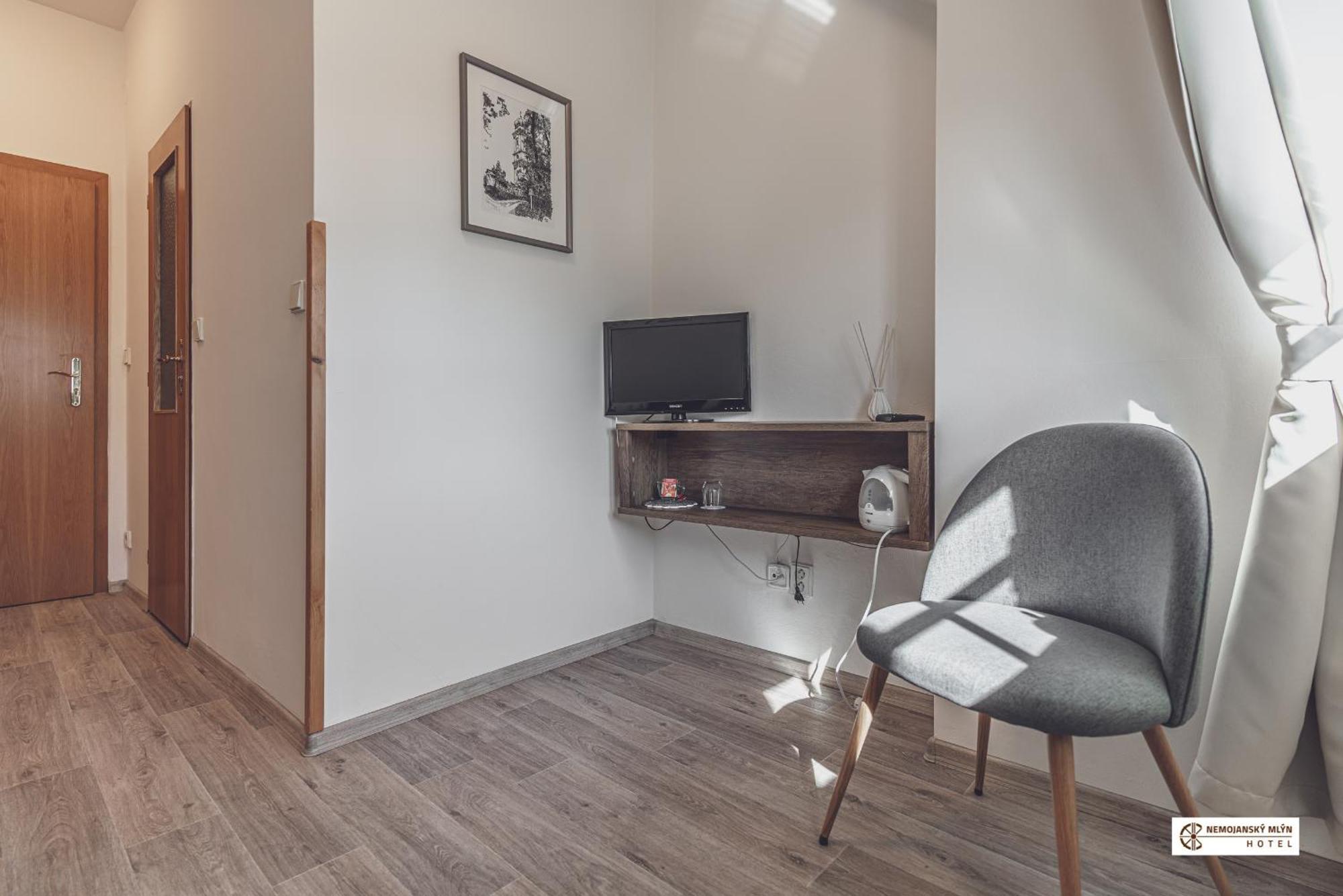 Hotel Nemojansky Mlyn Nemojany Экстерьер фото