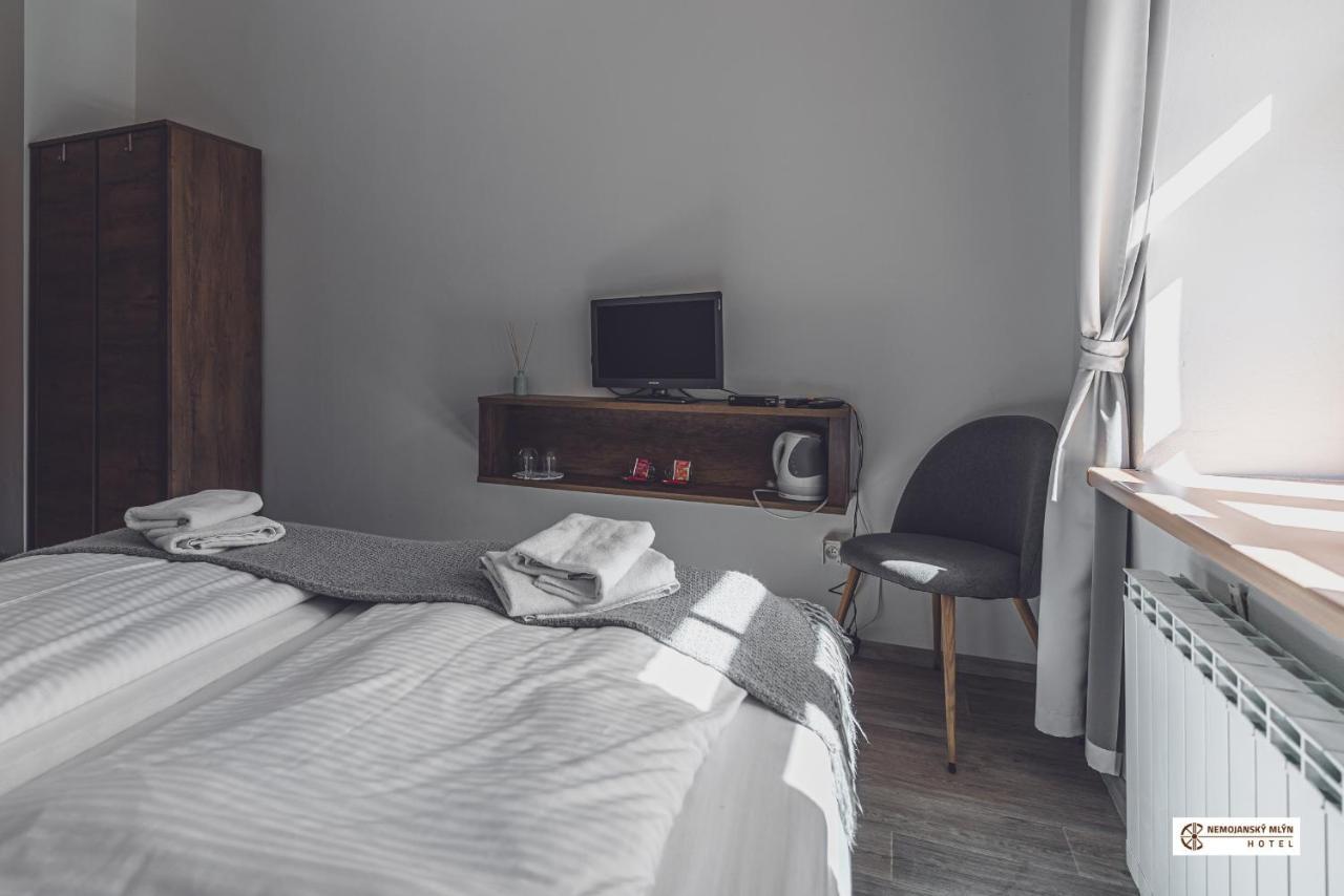 Hotel Nemojansky Mlyn Nemojany Экстерьер фото
